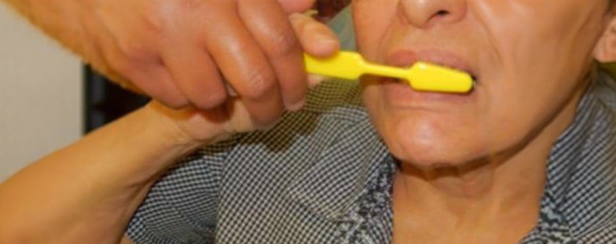 Toothbrushing-Tips-for-Caregivers-5-min.jpg
